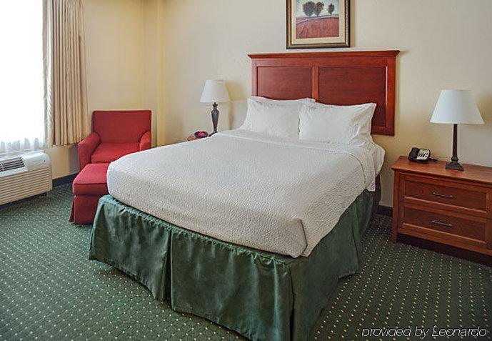Towneplace Chesapeake Hotel Suffolk